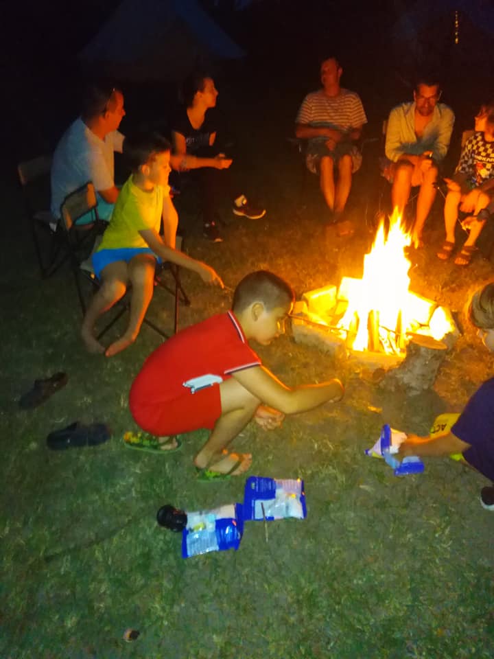 Kamp Bezdan - logorska vatra