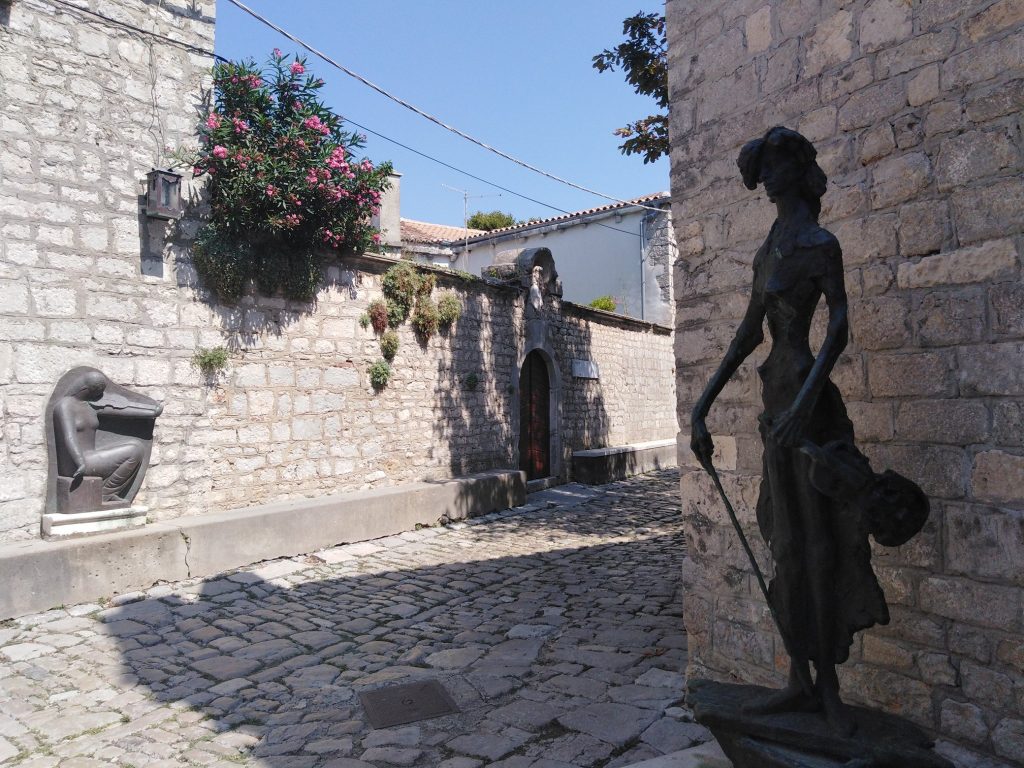 Osorske skulpture