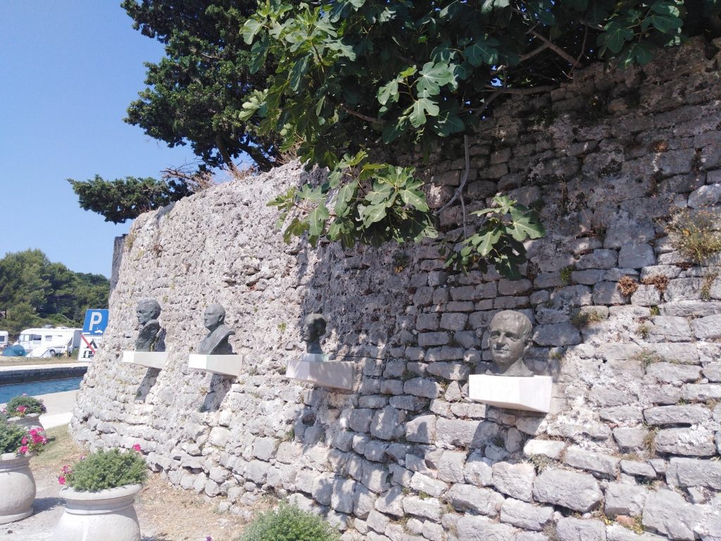 Zidine osorskog starog grada