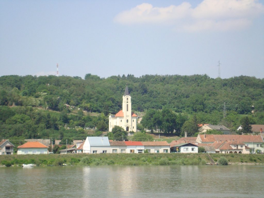 Pogled preko Dunava na Batinu