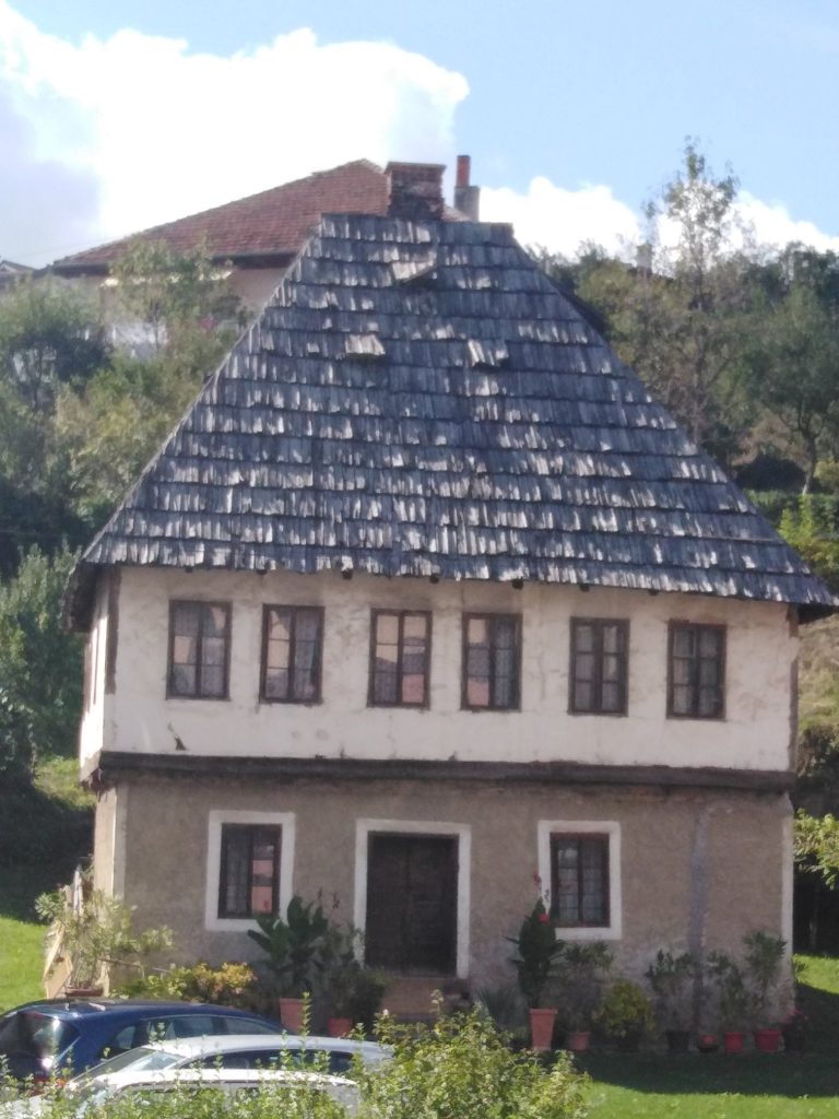 Stara kuća u Cazinu